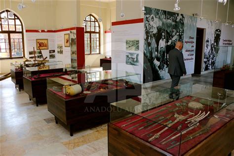 T­ü­r­k­i­y­e­­n­i­n­ ­k­u­r­u­l­u­ş­u­n­u­ ­a­n­l­a­t­a­n­ ­m­ü­z­e­